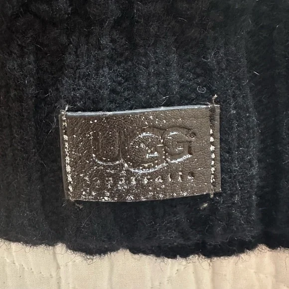 Hat - Picture 3 of 8